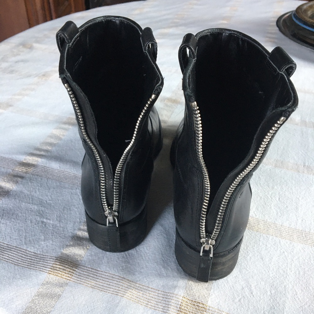 8M BLACK LEATHER BACK ZIPPER BOOTS - Picture 8 of 8